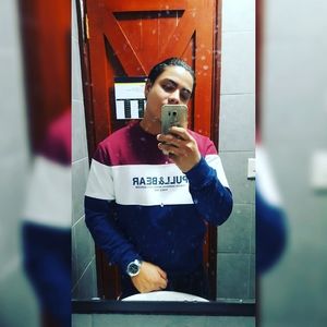 Meet your Posher, Cesar